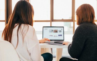 Businesswomen on computer